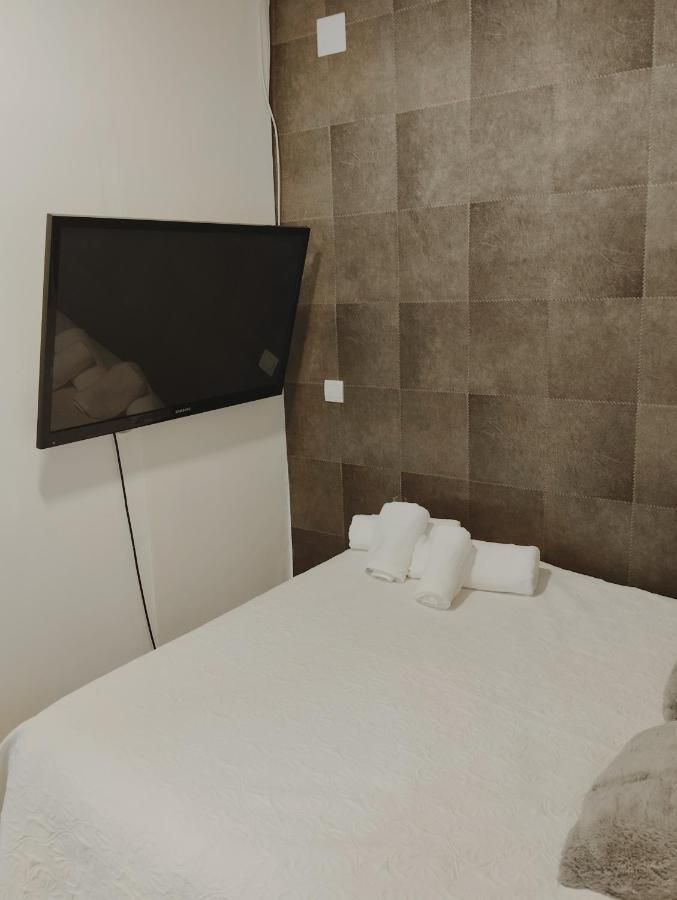 Habitacion Cerca Centro De Madrid Bagian luar foto